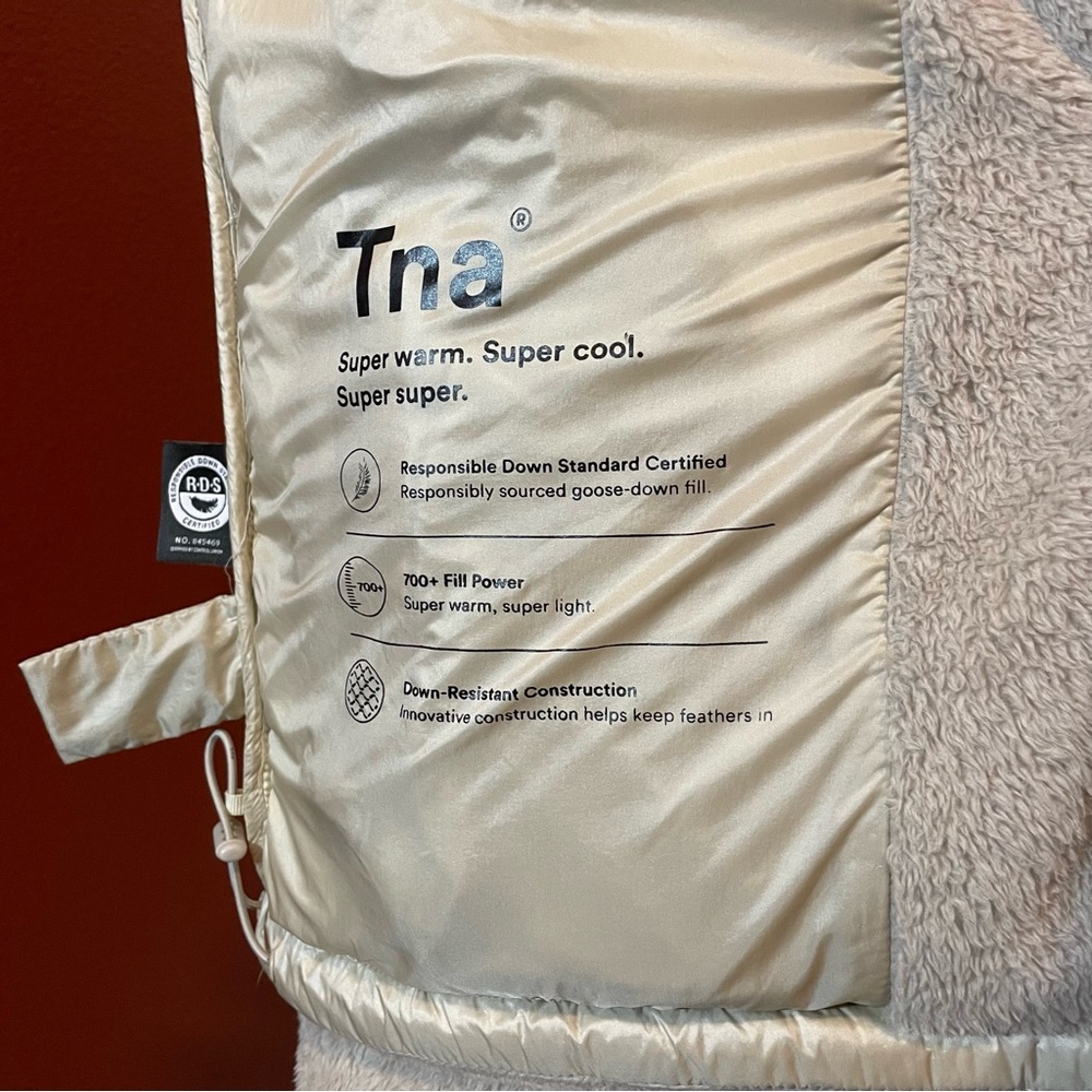 TNA Women’s Aritzia‎ The Super Puff 700+ Fill Down Brown Teddy Full Zip Jacket - Picture 5 of 6